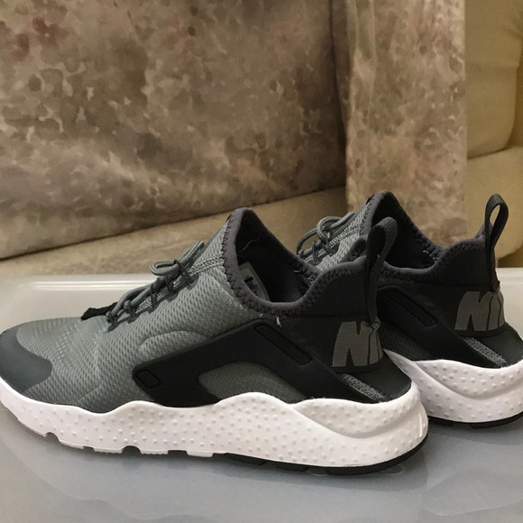 nike air huarache ultra women's